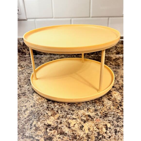 Not so Lazy Susan-Rubbermaid-Vintage - Picture 1 of 7